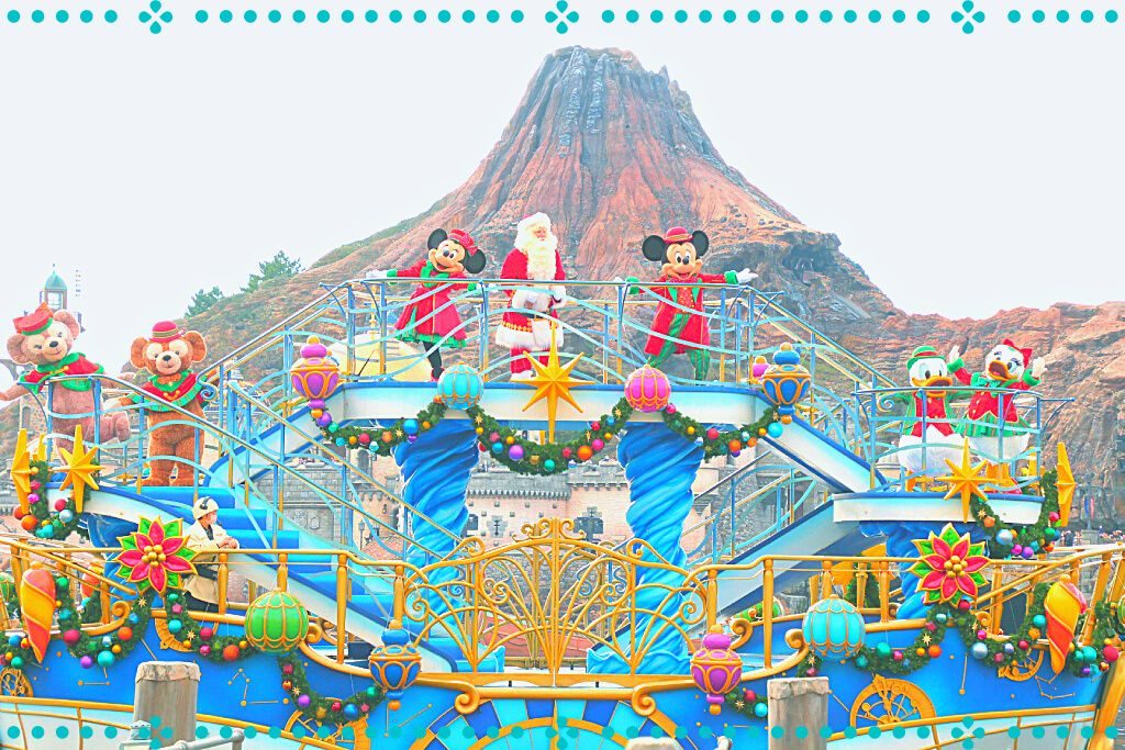 【2022】東京ディズニーシーのクリスマスは同時期に開始した「ビリーヴ！～シー・オブ・ドリームス～」に注目！華やかな衣装も魅力です
