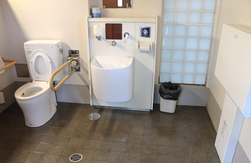 多目的トイレ/五月山公園（大阪府/池田市）
