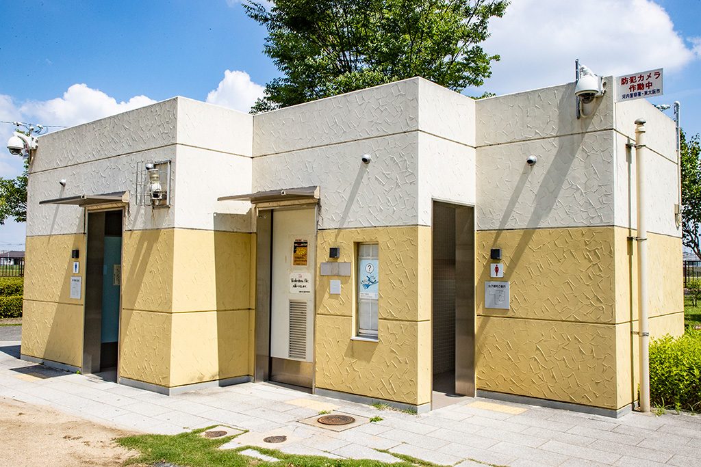 園内トイレ/花園中央公園（大阪府/東大阪市）