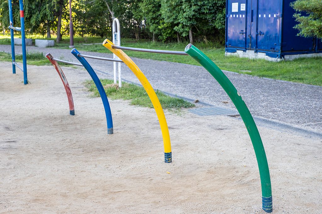 健康遊具　鉄棒/鳳公園（大阪府/堺市）