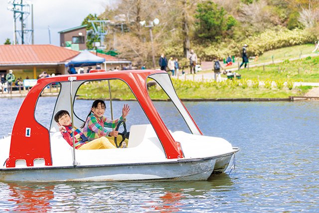 池の上でゆったり水上散歩/六甲山アスレチックパーク GREENIA(兵庫県/神戸市)