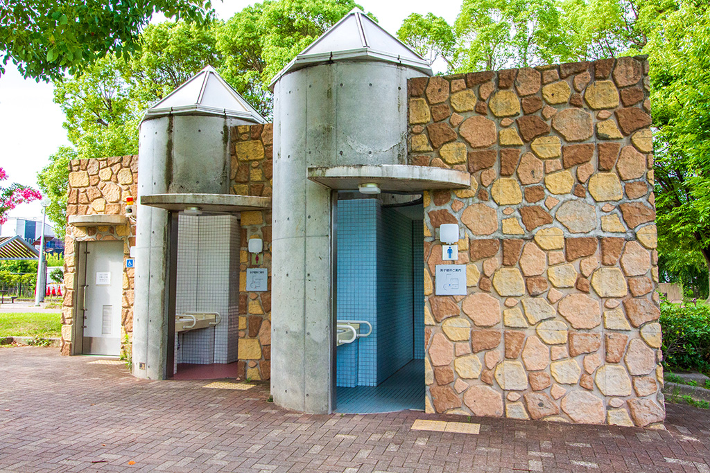 トイレ/金岡公園（大阪府/東大阪市）