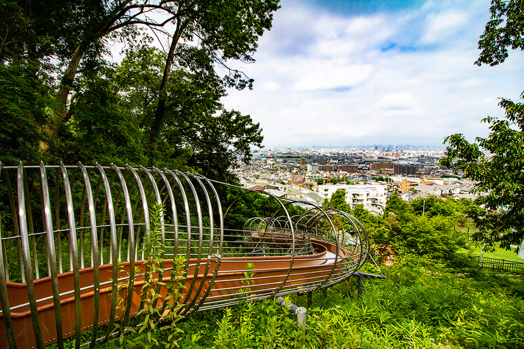 ローラー滑り台/自然豊かな枚岡公園(大阪府/東大阪市)
