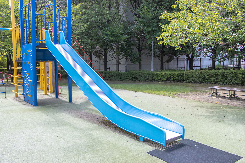 滑り台/京都府立洛西浄化センター公園（長岡京市）