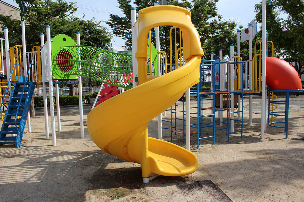 滑り台/中野行浪公園(兵庫県/伊丹市)