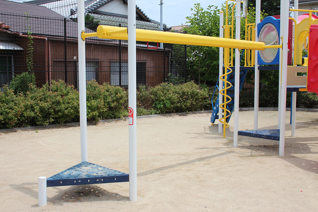 スライド遊具/北伊丹第2公園（兵庫県/伊丹市）