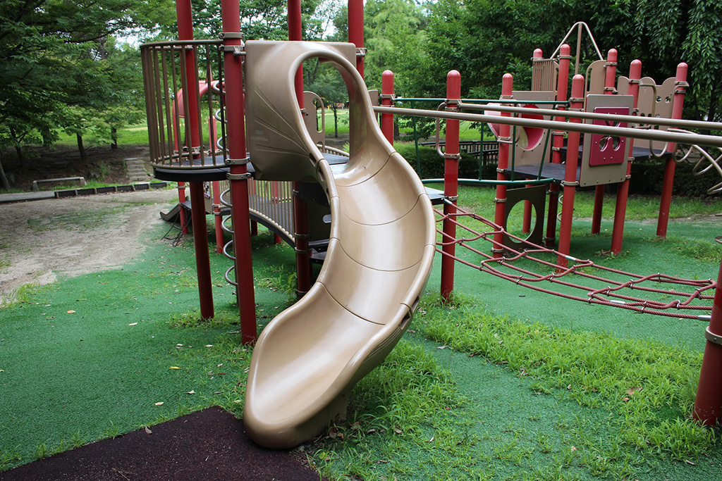 滑り台/十六名公園(兵庫県/伊丹市)