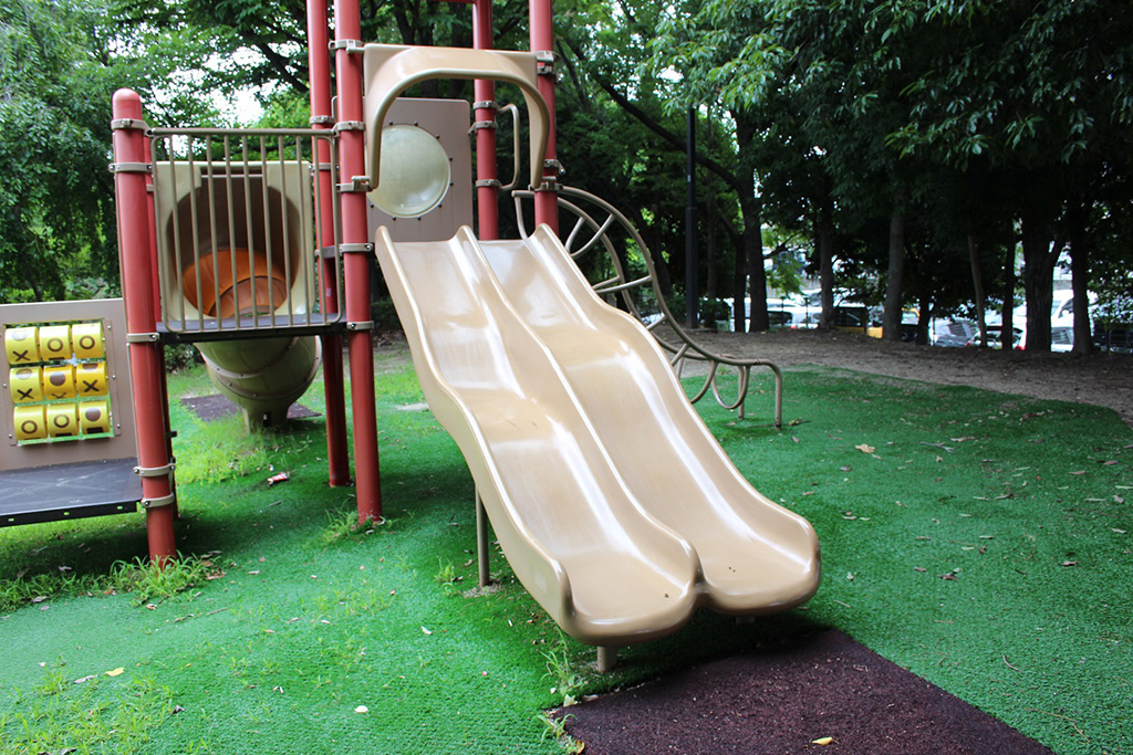 滑り台/十六名公園(兵庫県/伊丹市)