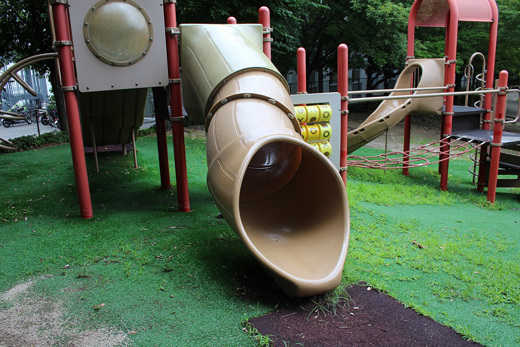 トンネル滑り台/十六名公園(兵庫県/伊丹市)