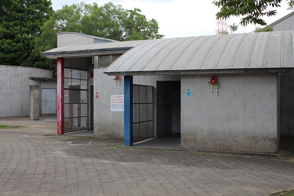 トイレ/十六名公園(兵庫県/伊丹市)