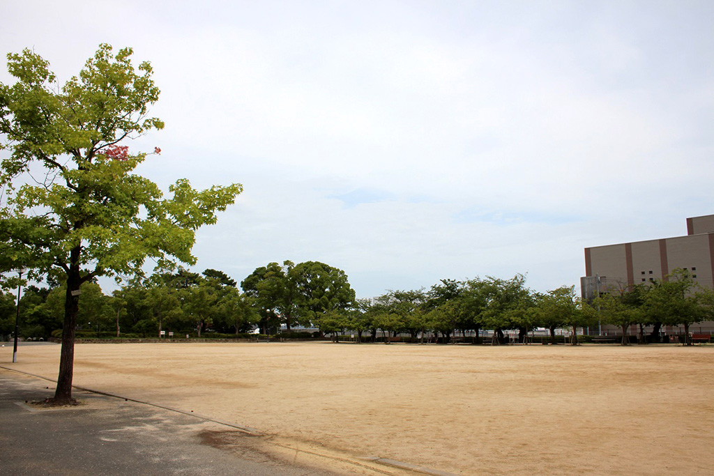 大きなグラウンド/昆陽池公園（兵庫県/伊丹市）