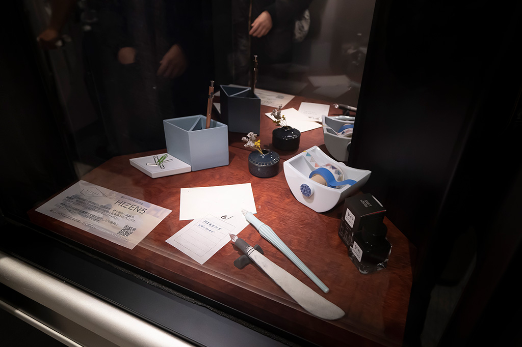 車内のミニギャラリー|西九州新幹線「かもめ」