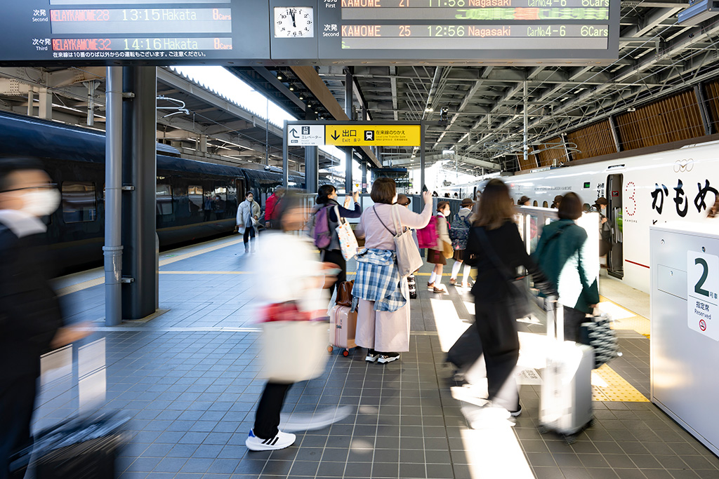 博多駅|西九州新幹線「かもめ」