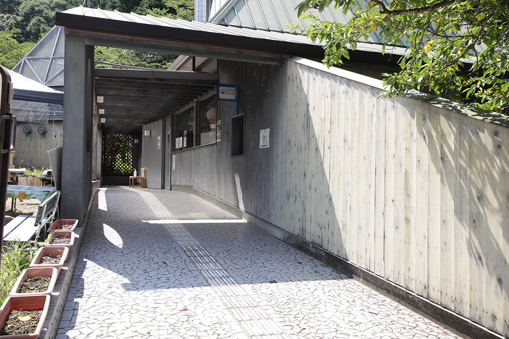 管理棟/わんぱく王国（大阪府/阪南市）