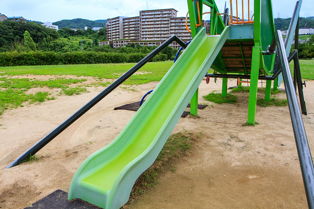 滑り台/彩都西公園(大阪府/茨木市)