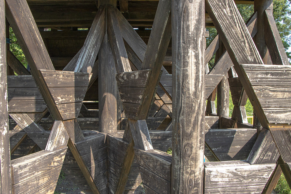 木製の複合遊具/火打形公園（京都府/京都市）