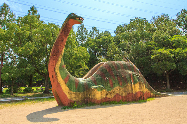 トンネル滑り台/深北緑地（大阪府/大東市）