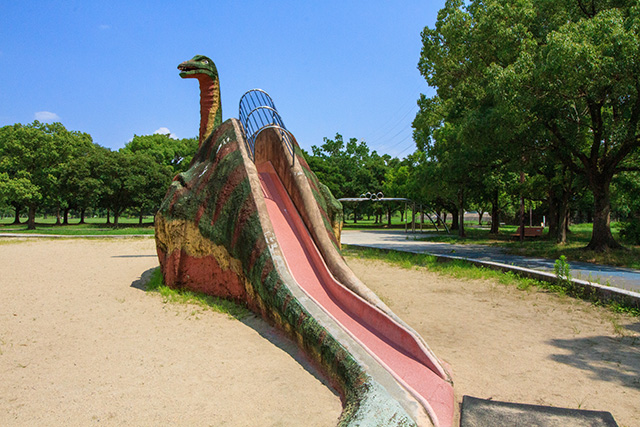 トンネル滑り台/深北緑地（大阪府/大東市）