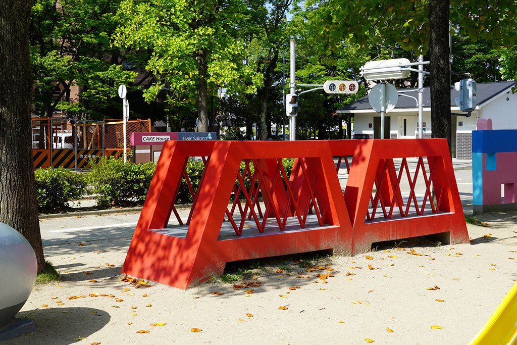 赤い陸橋/西宮交通公園（兵庫県/西宮市）