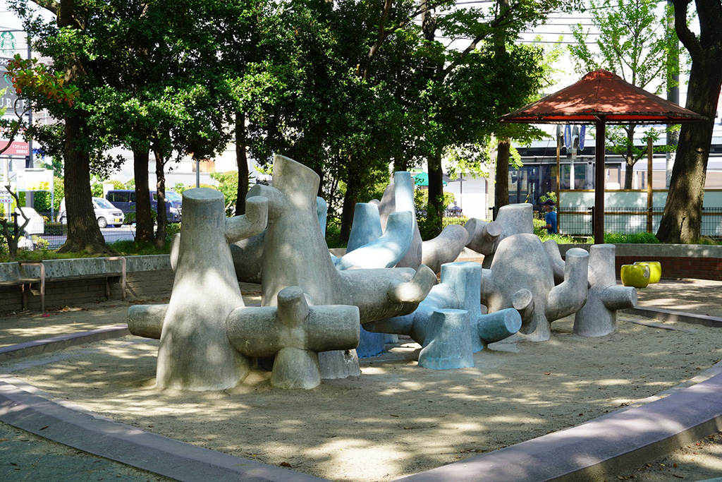 コンクリート遊具/西宮交通公園（兵庫県/西宮市）