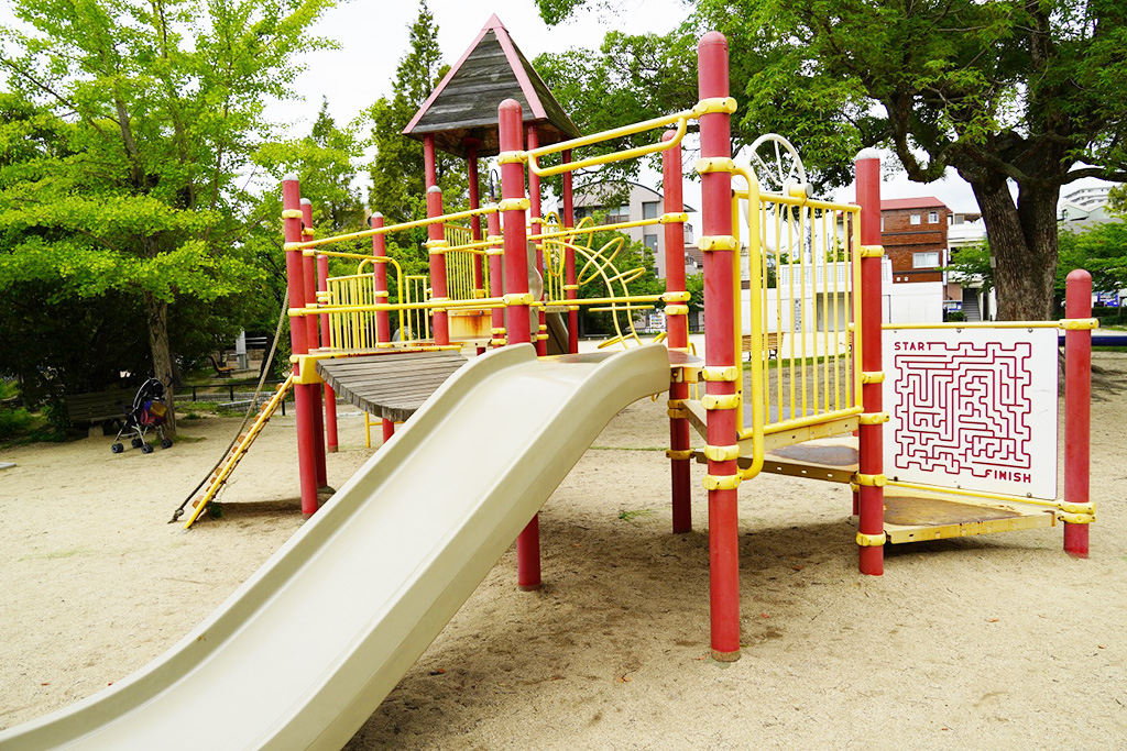 複合遊具/津知公園（兵庫県/芦屋市）