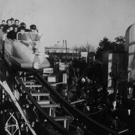 日本現存最古のコースター「ローラーコースター」/浅草花やしき(東京都/台東区)