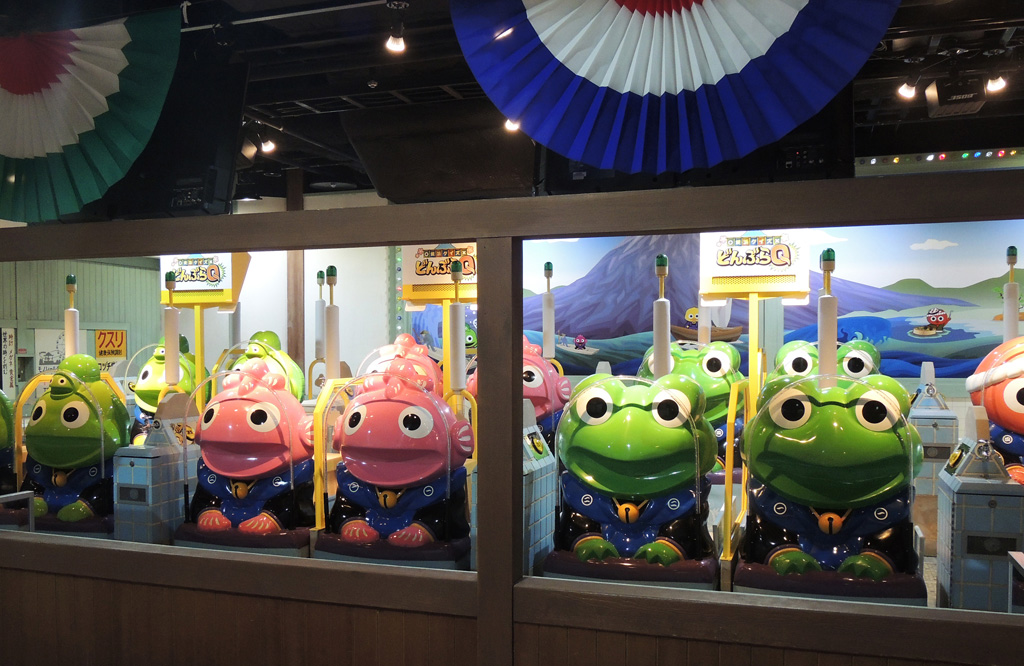 クイズに挑戦する「銭湯クイズどんぶらQ」/ナンジャタウン(東京都/豊島区)