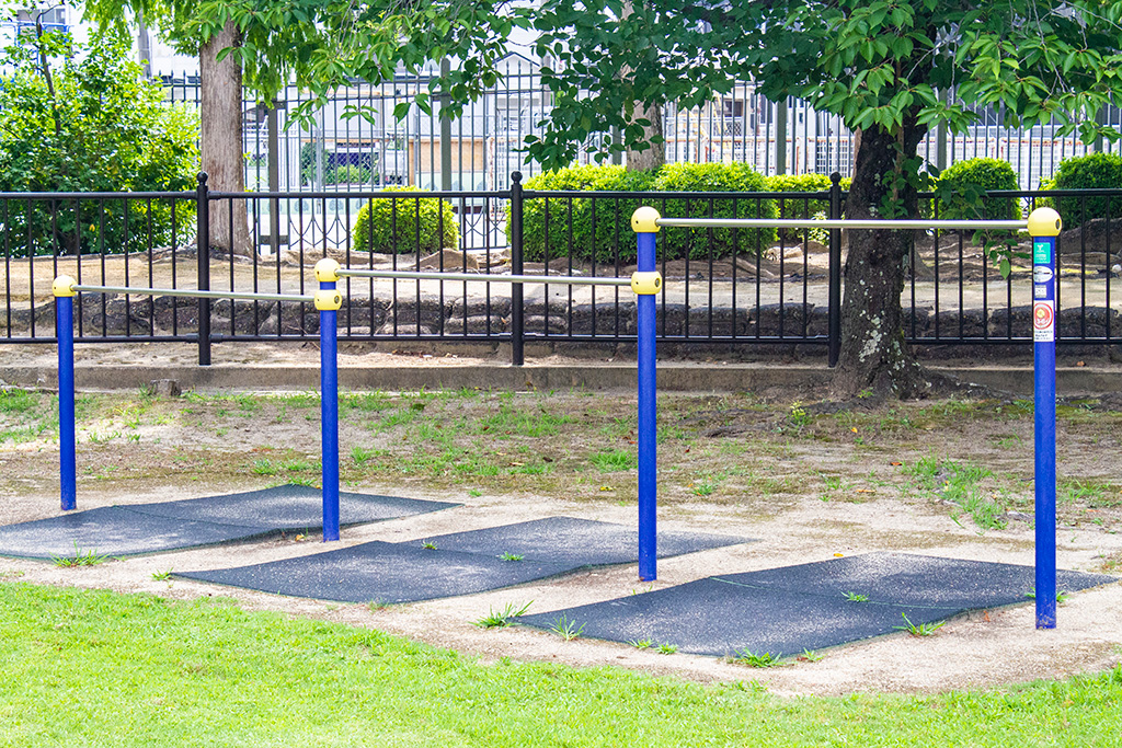 鉄棒/京都競馬場 緑の広場（京都府/京都市）