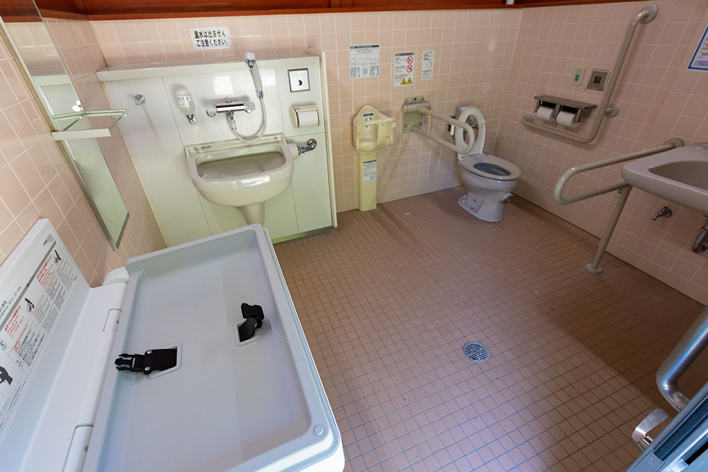 多目的トイレ/錦織公園(大阪府/富田林市)