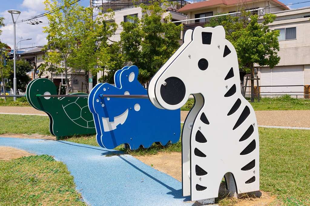 ミニサイズの鉄棒/大枝公園（大阪府/守口市）