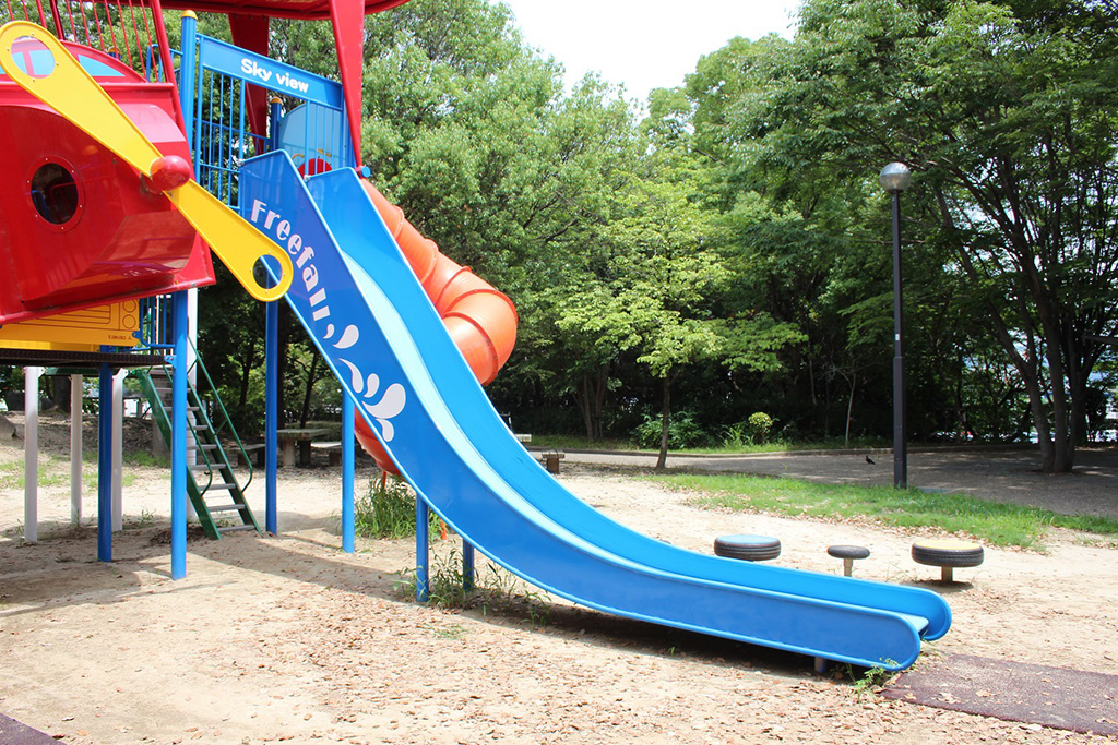 滑り台/下河原緑地(兵庫県/伊丹市)