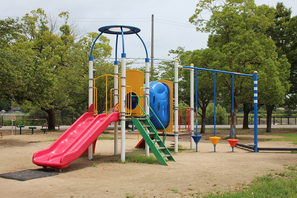 中型複合遊具/末広中央公園（兵庫県/宝塚市）