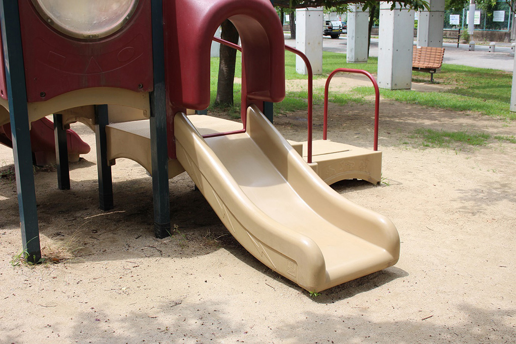 滑り台/末広中央公園（兵庫県/宝塚市）