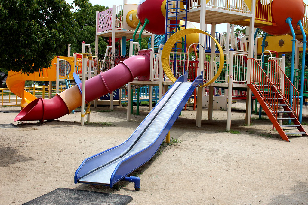 ローラー滑り台/末広中央公園（兵庫県/宝塚市）