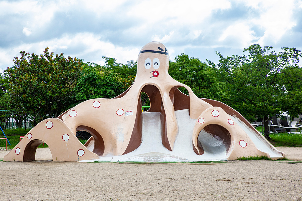 タコ型の滑り台/高槻城公園(大阪府/高槻市)