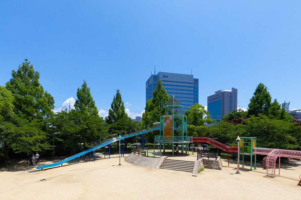 大型複合遊具/大阪城公園(大阪府/大阪市)