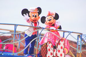 【2023】「ミニー・べスティーズ・バッシュ！」でミニーへの大好きな気持ちを伝えよう！限定デコレーションや写真映え抜群のメニューも見逃せない【3月末まで開催中】