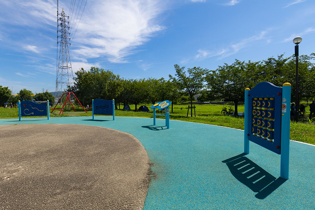 パネル遊具/石川河川公園 駒ヶ谷地区(大阪府/羽曳野市)