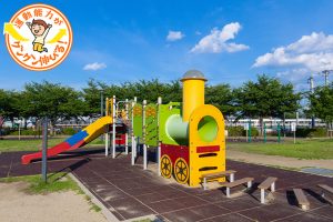 電車好きキッズは注目！線路沿いにある明和池公園(摂津市)は汽車型遊具が楽しい