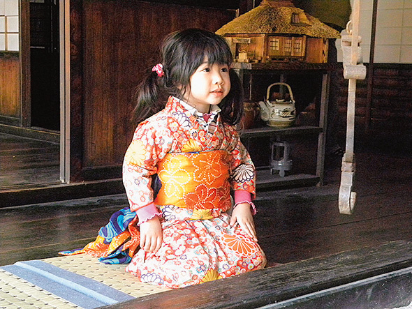 着物を着て記念撮影/スタジオセディック庄内オープンセット(山形県/鶴岡市)