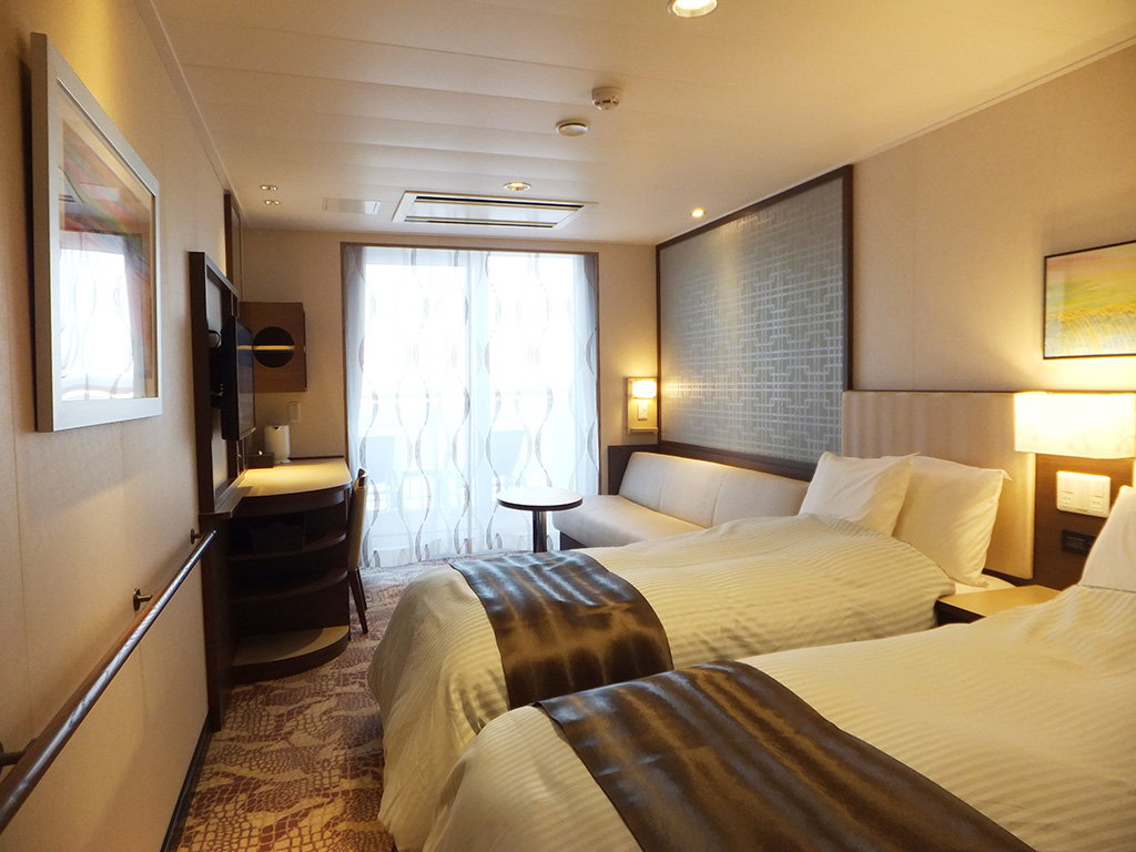 商船三井フェリー「さんふらわあ」のバルコニー付き「プレミアム」客室