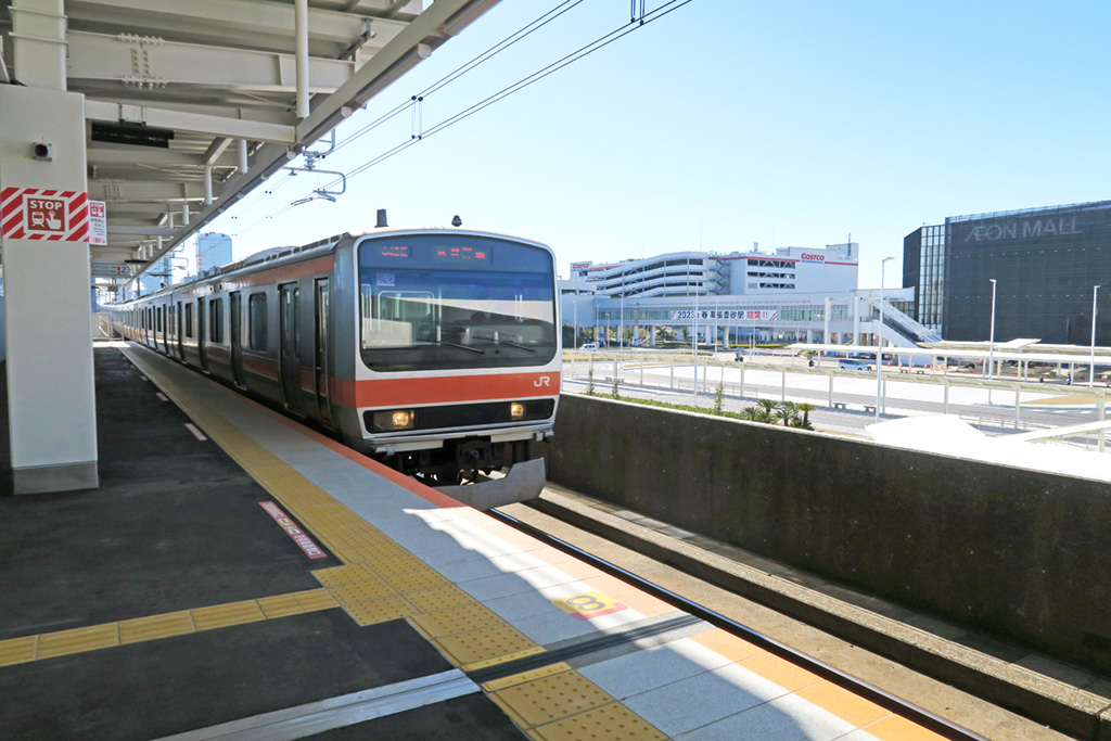 幕張豊砂駅ホーム