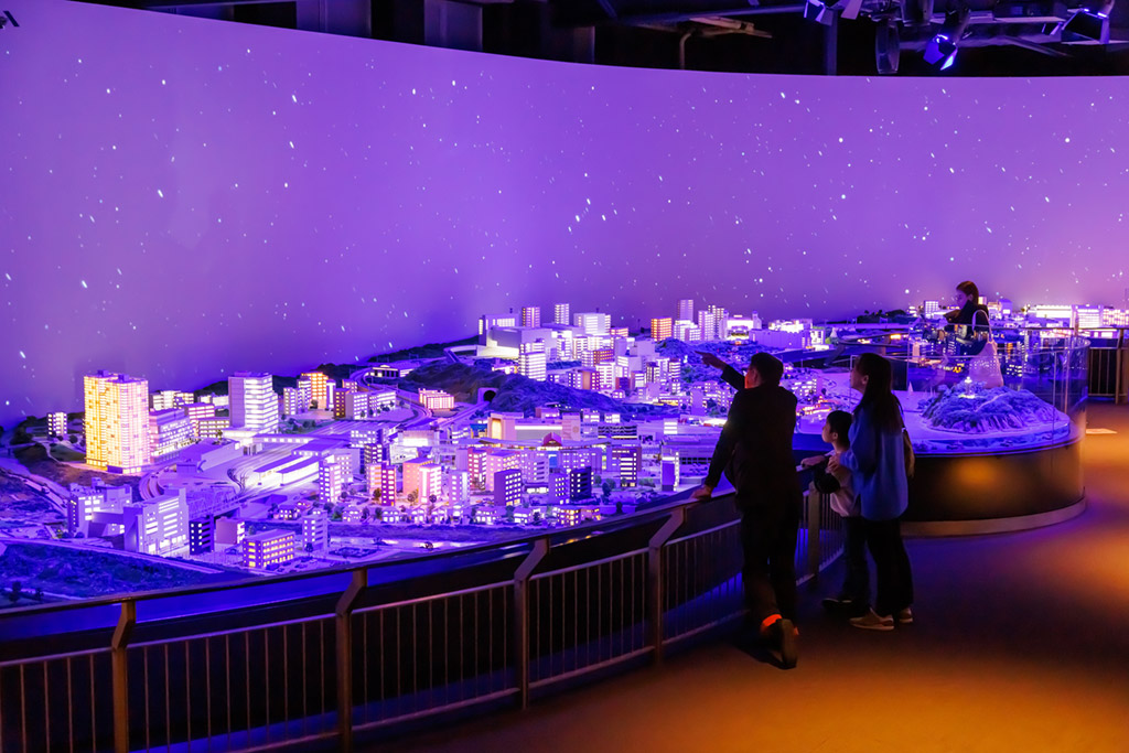 ロマンスカーミュージアム ジオラマパーク 夜景