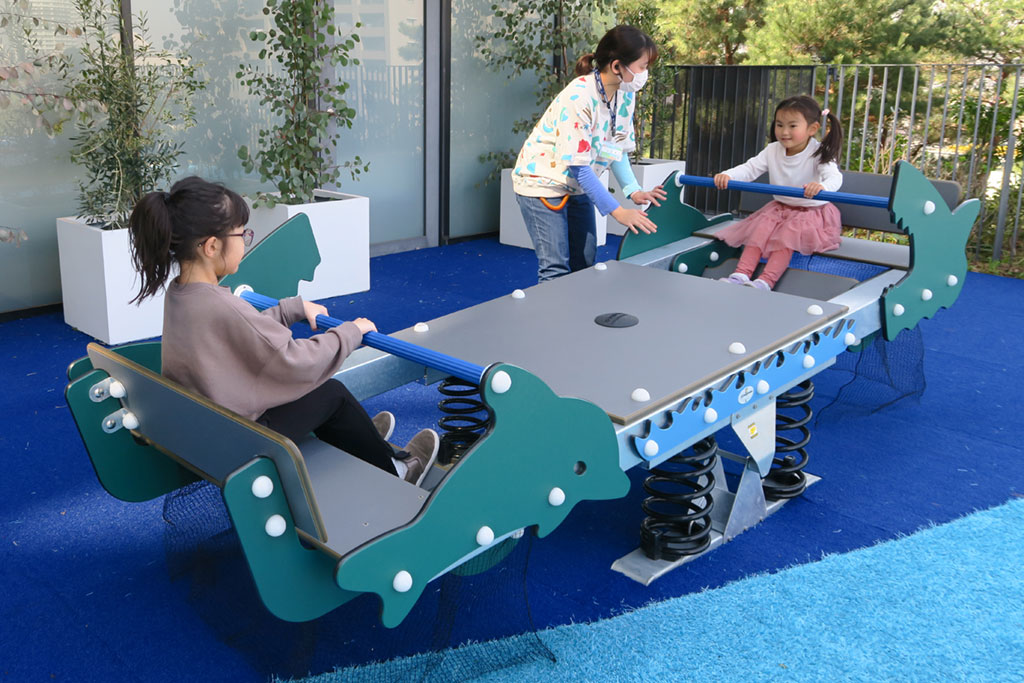 ちきゅうのにわ テラス遊具
