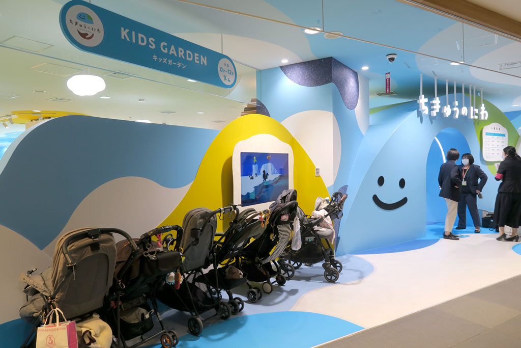 ちきゅうのにわ ベビーカー