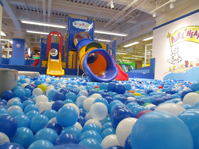 ボールプール／ピュアハートキッズランド市川コルトンプラザ
