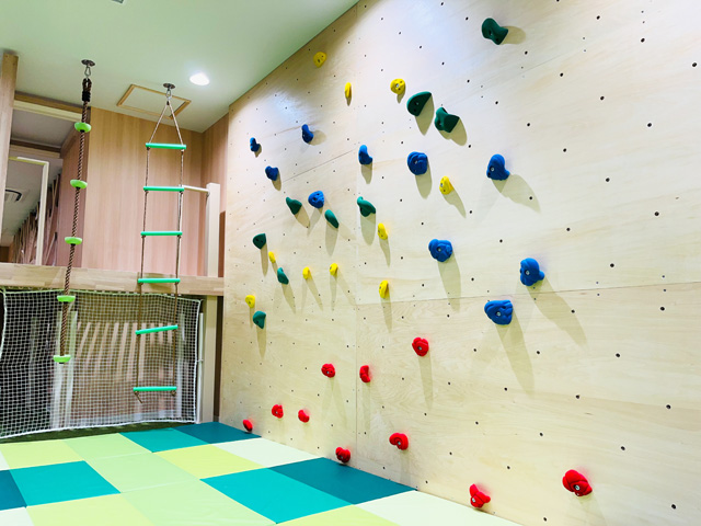 ボルダリング／ユーカリが丘総合子育て支援センター YOU! KIDS(ユー！キッズ)