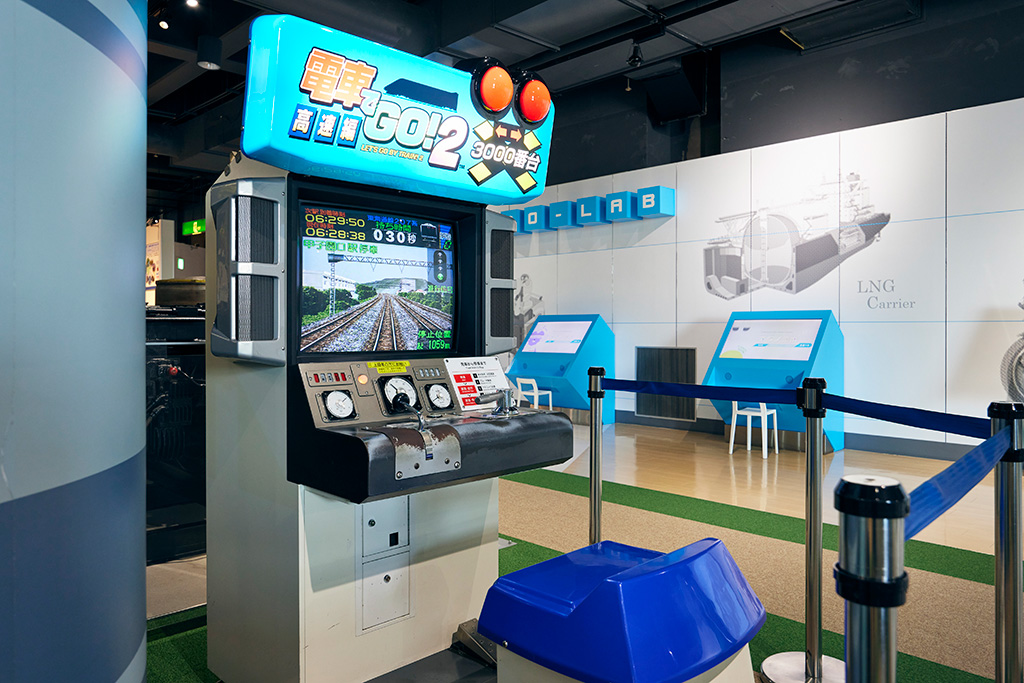 電車の運転士体験ゲーム/カワサキワールド（兵庫県/神戸市）