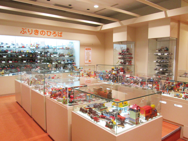 2階を中心に約9000点もの貴重なおもちゃを展示／壬生町おもちゃ博物館