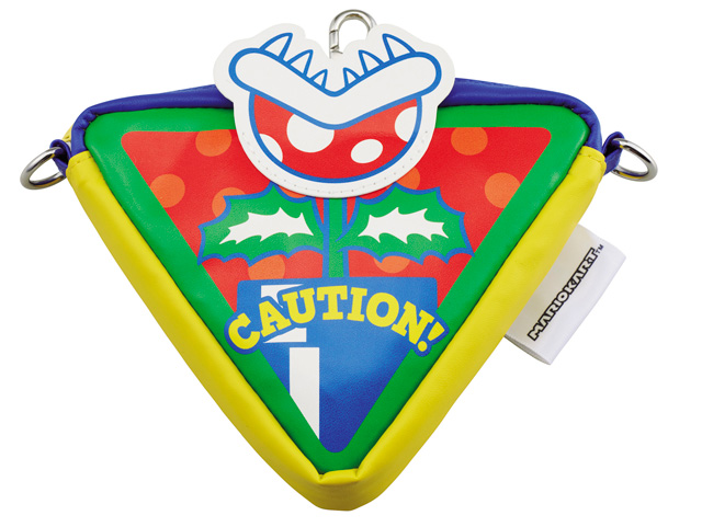 表にパックンフラワー、裏にマリオがデザインされたポーチ／ユニバーサル・スタジオ・ジャパン（大阪府）